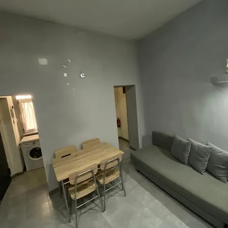 A Famiglia Apartment *